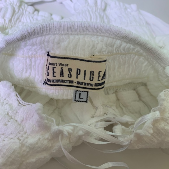 WHITE BEACH HALTER TOP - Picture 3 of 3